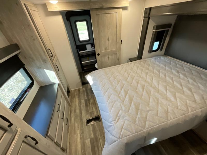 Second bedroom in the Keystone Avalanche fifth wheel